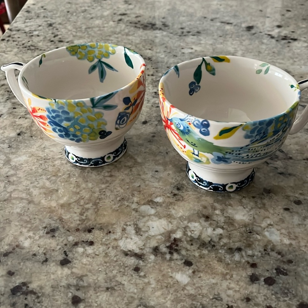 Anthropologie (2) mugs